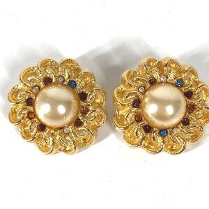 CHANEL vintage Flower rhinestone Faux pearl Accessories Bijoux Pierce Metal Gold